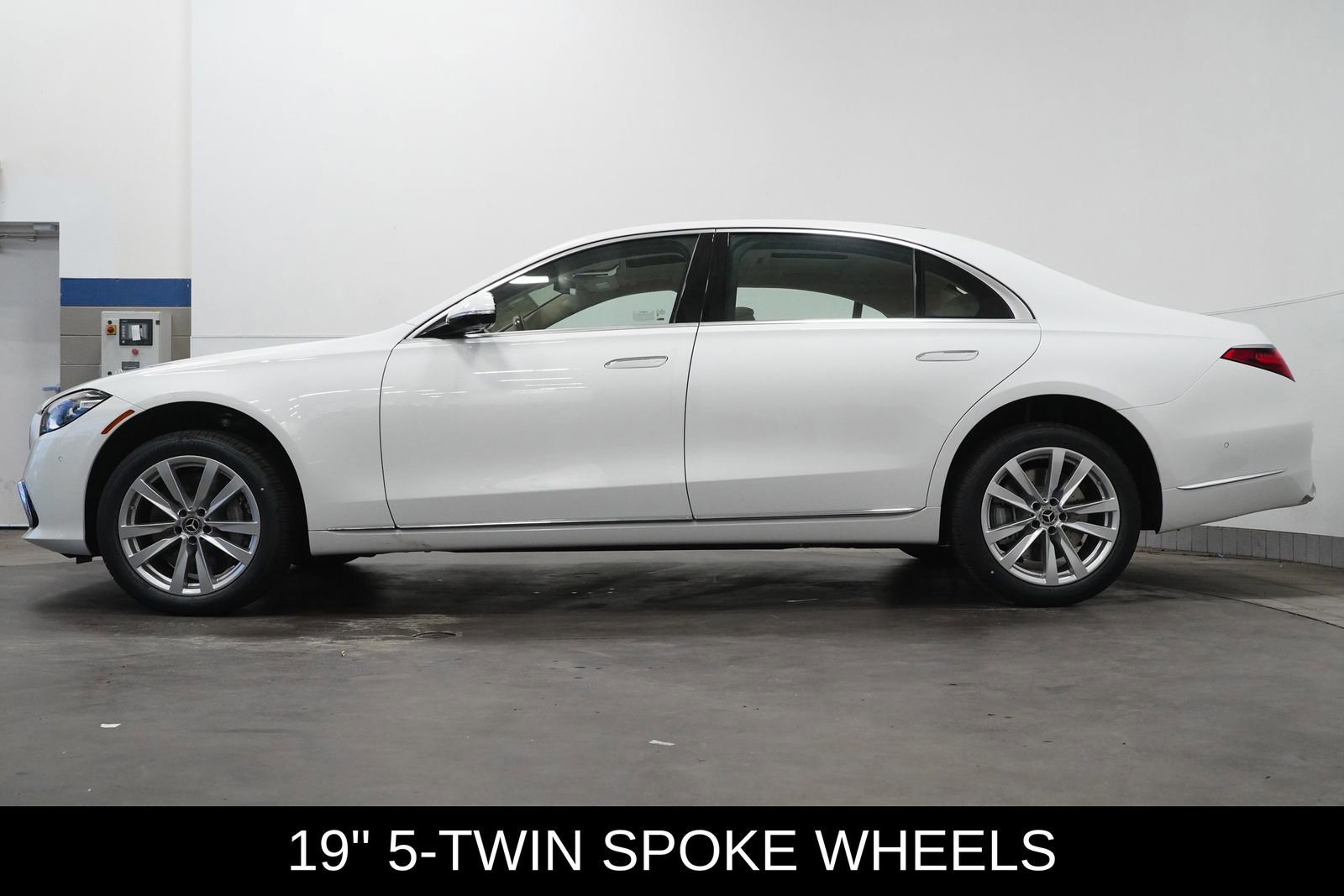 New 2026 Mercedes-Benz S 580 4MATIC Sedan image 6