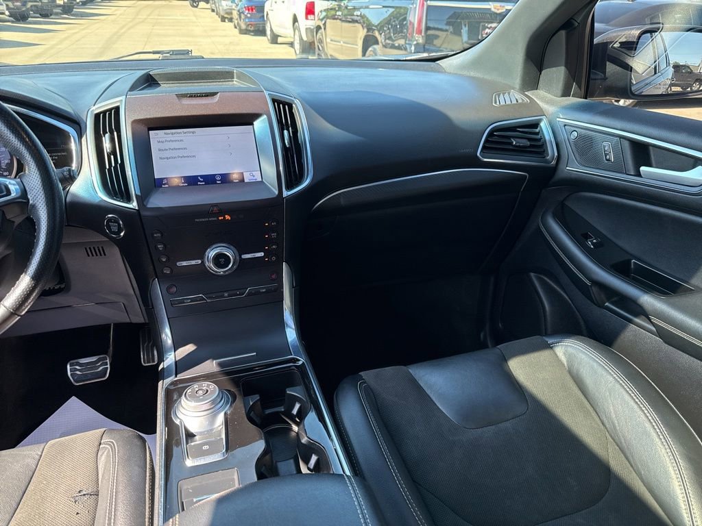 Used 2020 Ford Edge ST w/ Cold Weather Package AWD/4WD image 13