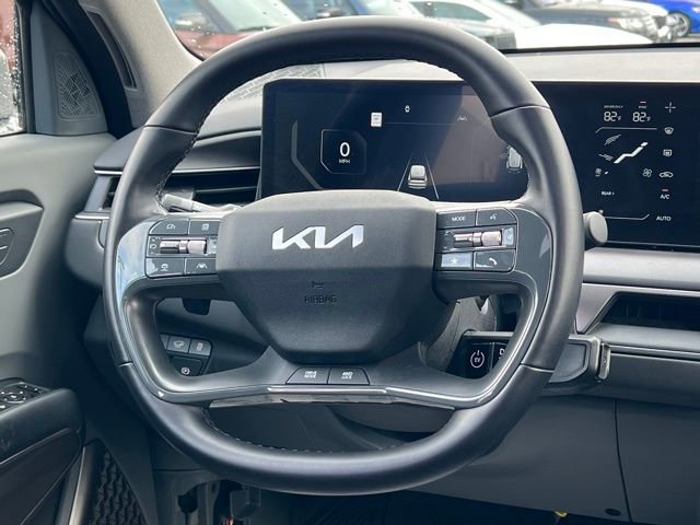 Certified 2024 Kia EV9 Wind image 16