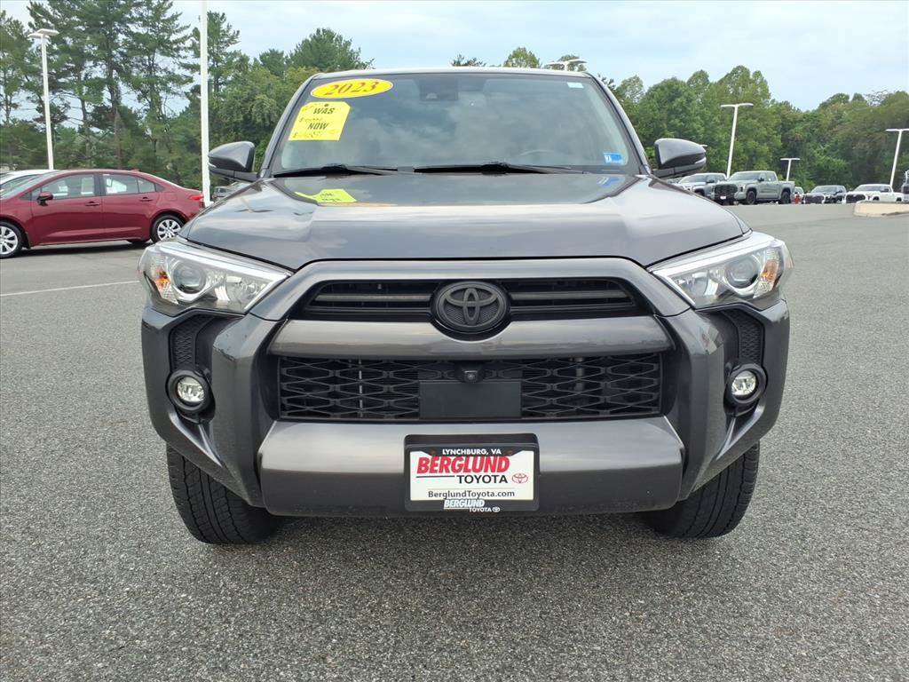 Used 2023 Toyota 4Runner SR5 Premium w/ Moonroof Package AWD/4WD image 8