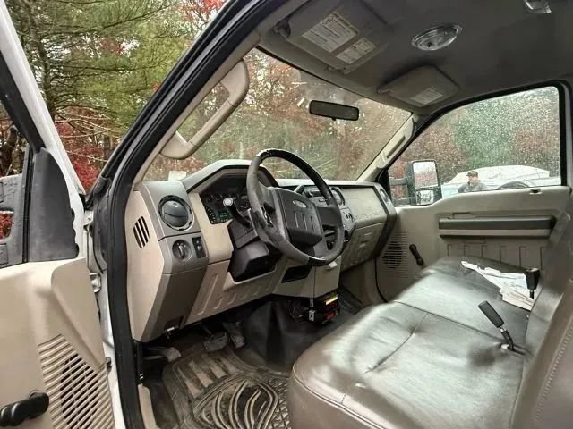 Used 2010 Ford F450 2WD Regular Cab Super Duty image 17