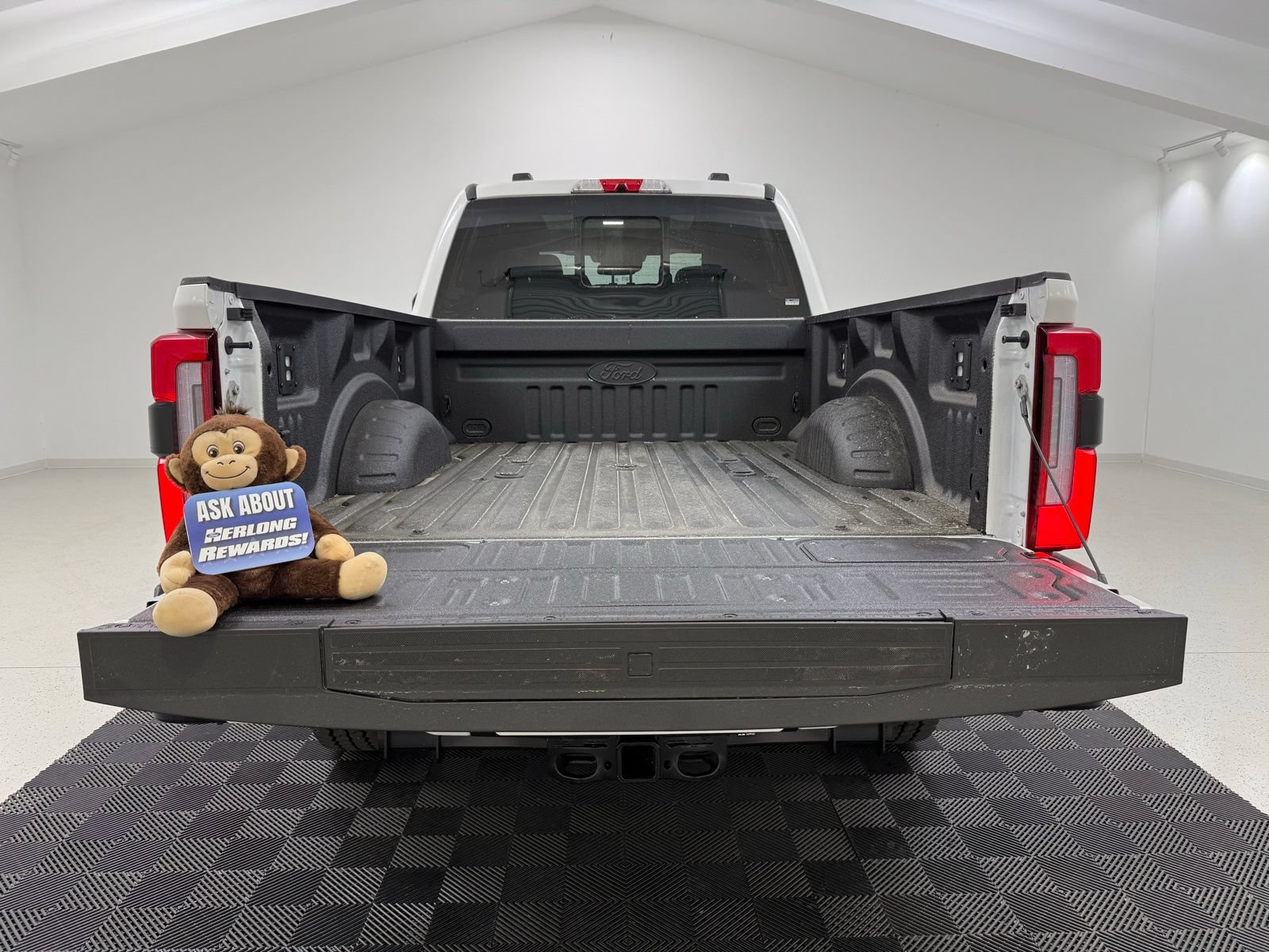 New 2026 Ford F350 Platinum AWD/4WD image 9
