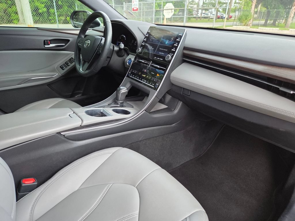 Certified 2021 Toyota Avalon XLE FWD image 13