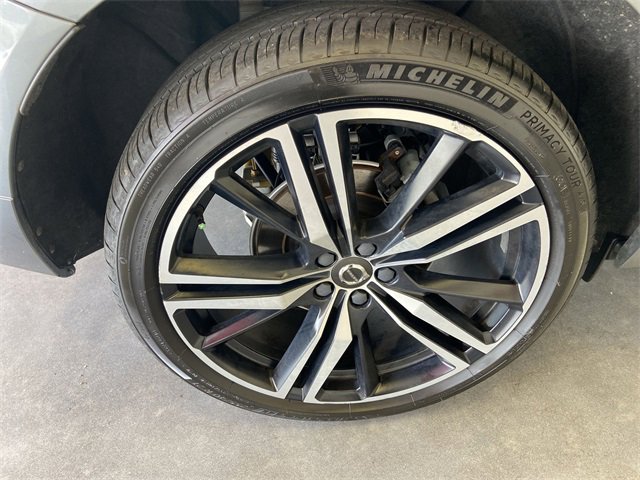 Used 2020 Volvo XC60 T5 R-Design image 19