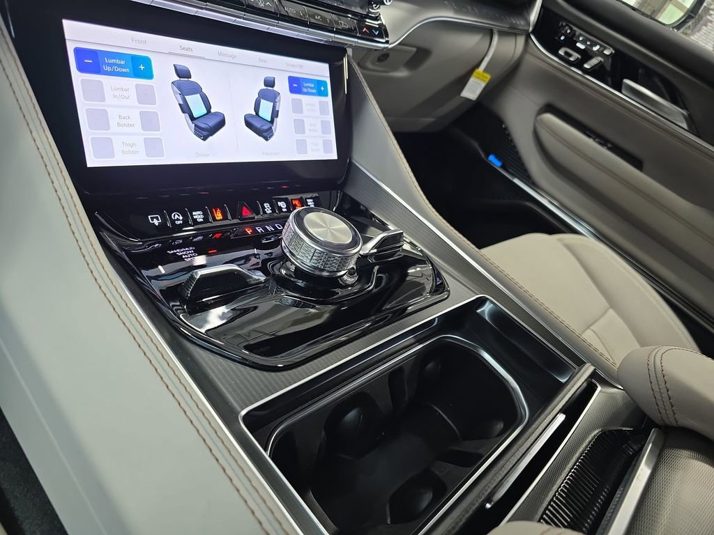 New 2026 Jeep Grand Wagoneer Summit AWD/4WD image 25