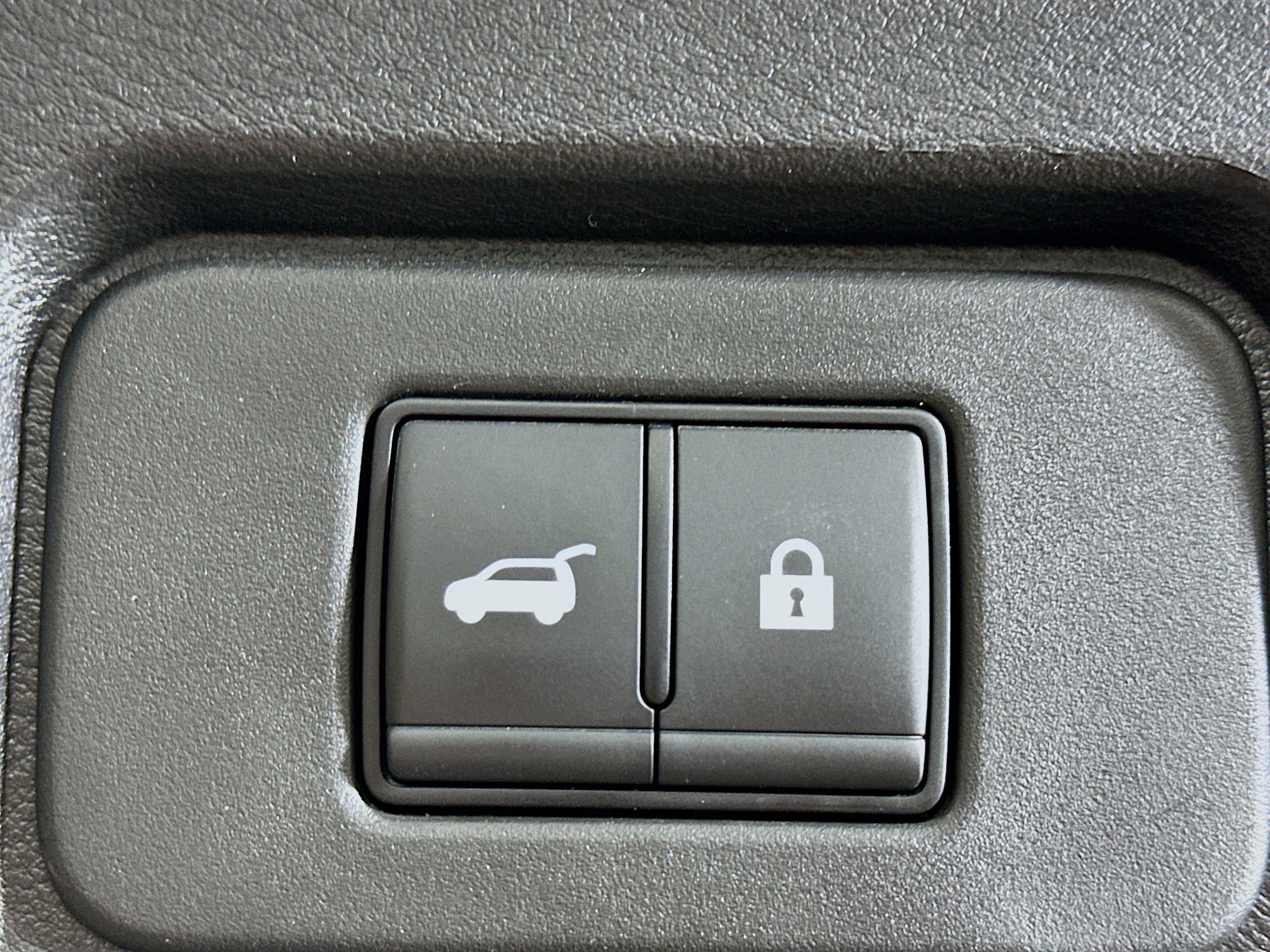 Used 2026 Nissan Rogue SV AWD/4WD image 29
