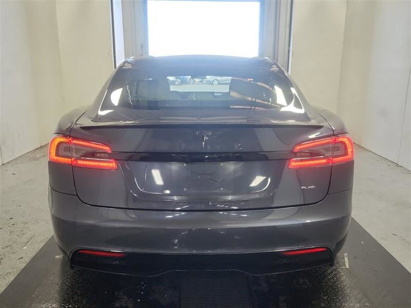 Used 2021 Tesla Model S Plaid image 11