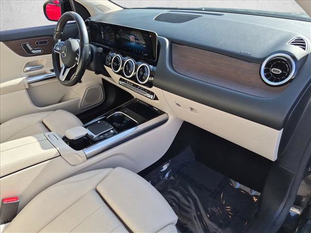 Used 2021 Mercedes-Benz GLA 250 4MATIC image 21