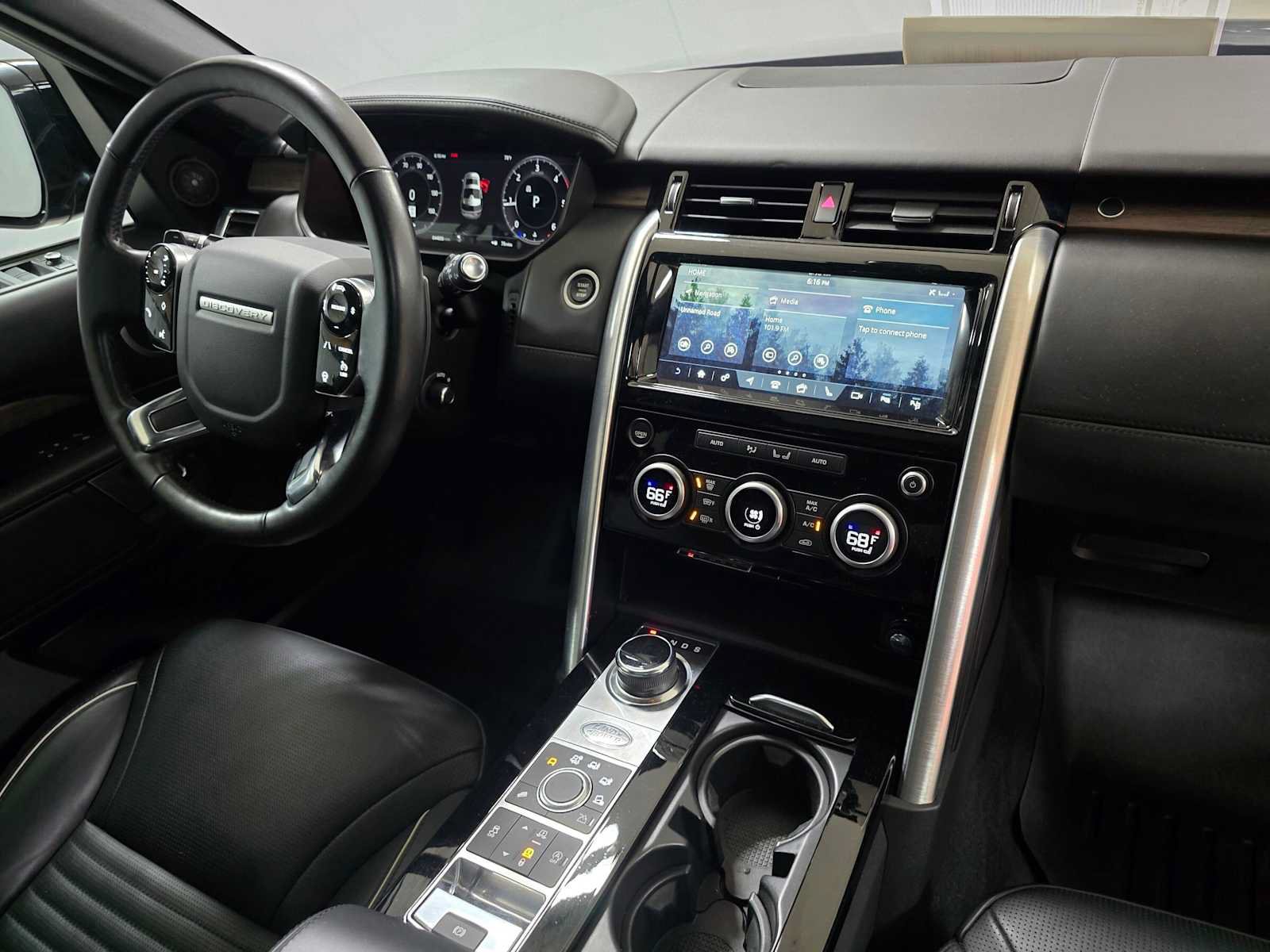 Used 2020 Land Rover Discovery HSE Luxury AWD/4WD image 10