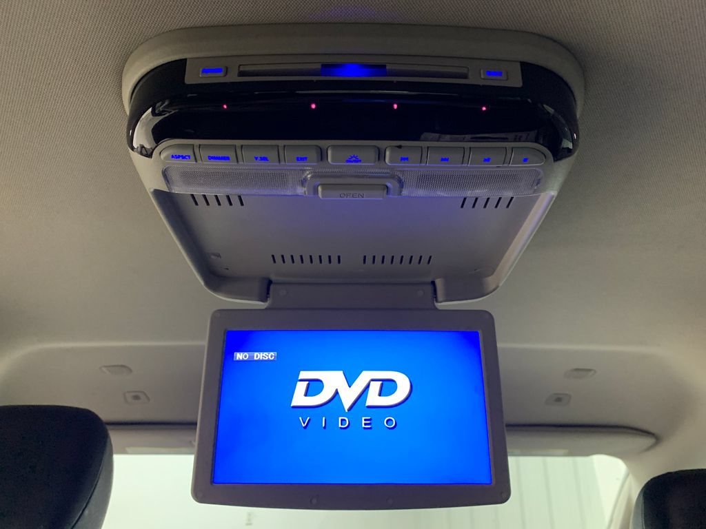 Used 2018 Chrysler Pacifica Touring-L FWD image 22