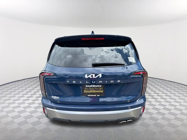 Used 2025 Kia Telluride EX w/ EX Captain's Chair Package FWD image 6