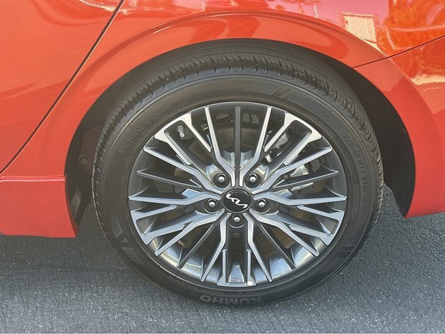 Certified 2024 Kia Forte GT-Line w/ GT-Line Premium Package image 38