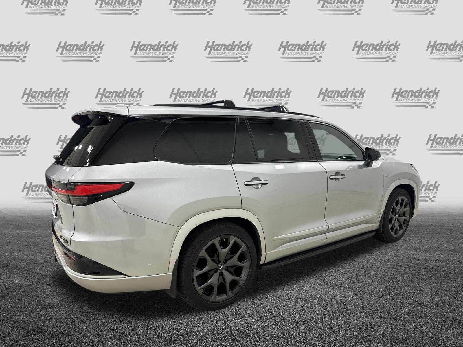 Certified 2025 Lexus TX 500h AWD image 10