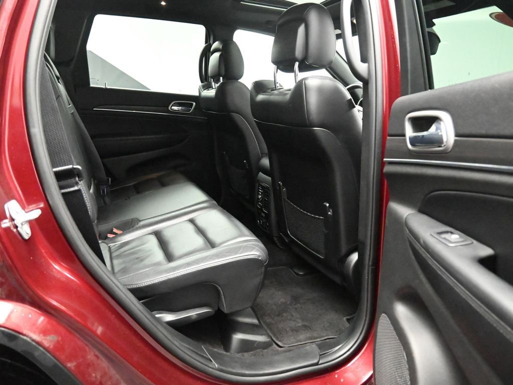 Used 2018 Jeep Grand Cherokee Limited w/ Trailer Tow Group IV image 23