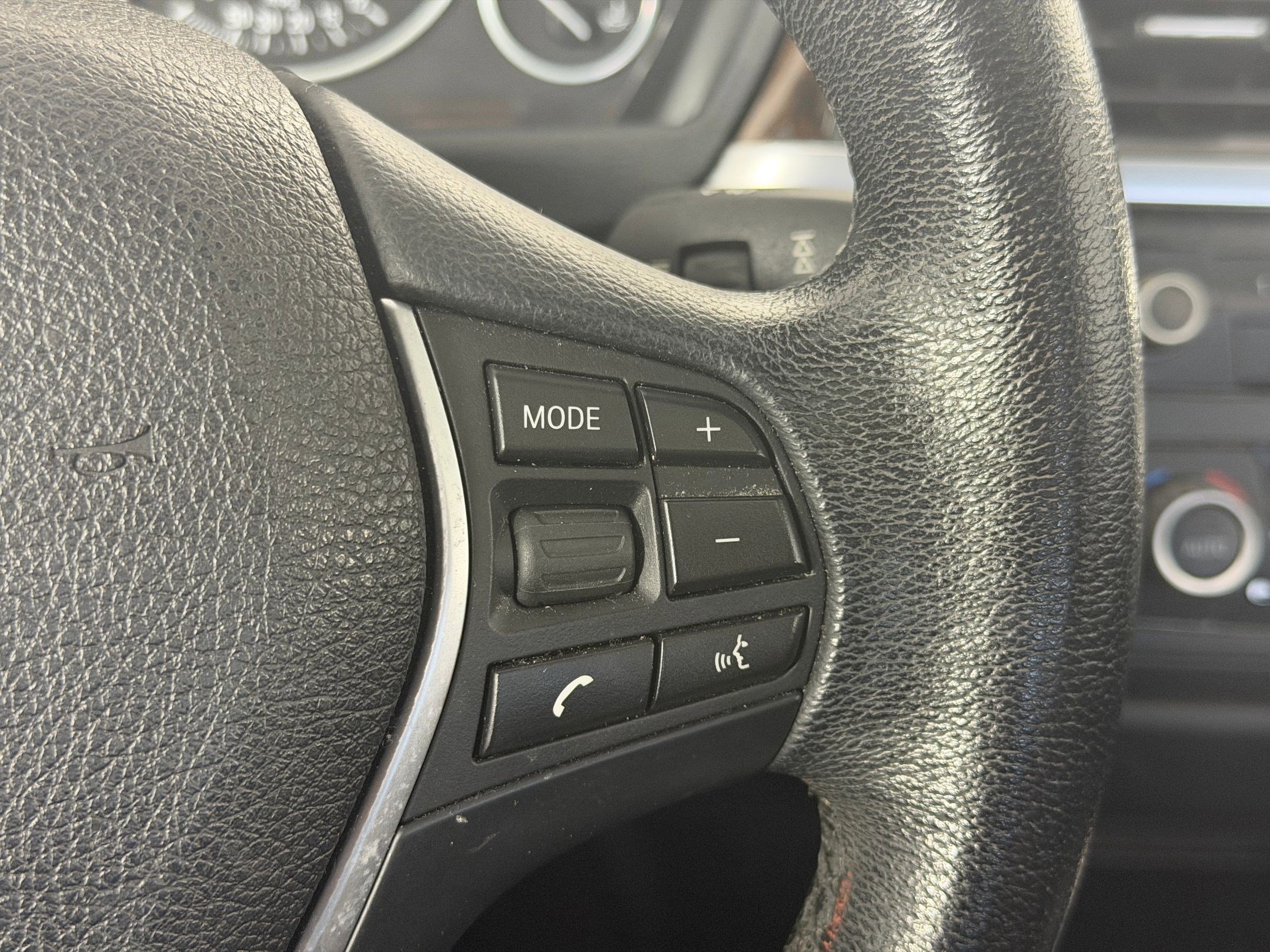 Used 2014 BMW 328i xDrive Sedan AWD/4WD image 27