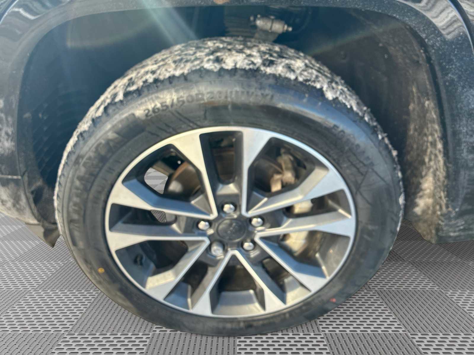 Used 2023 Jeep Grand Cherokee Overland w/ Advanced Protech Group III image 34