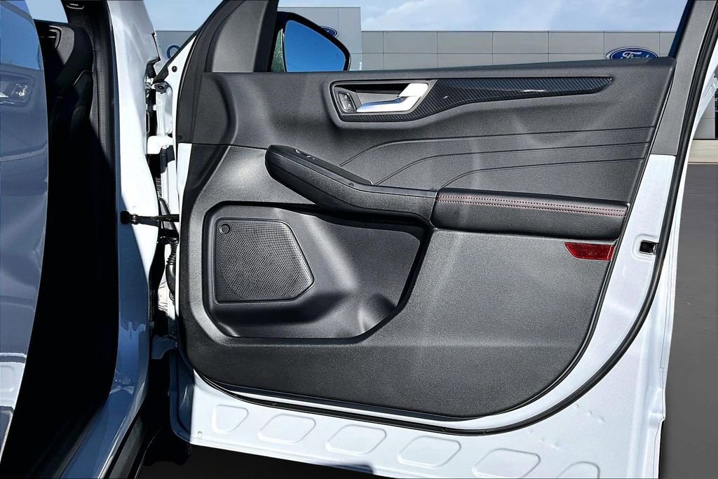 New 2026 Ford Escape ST-Line w/ Tech Pack #1 image 31