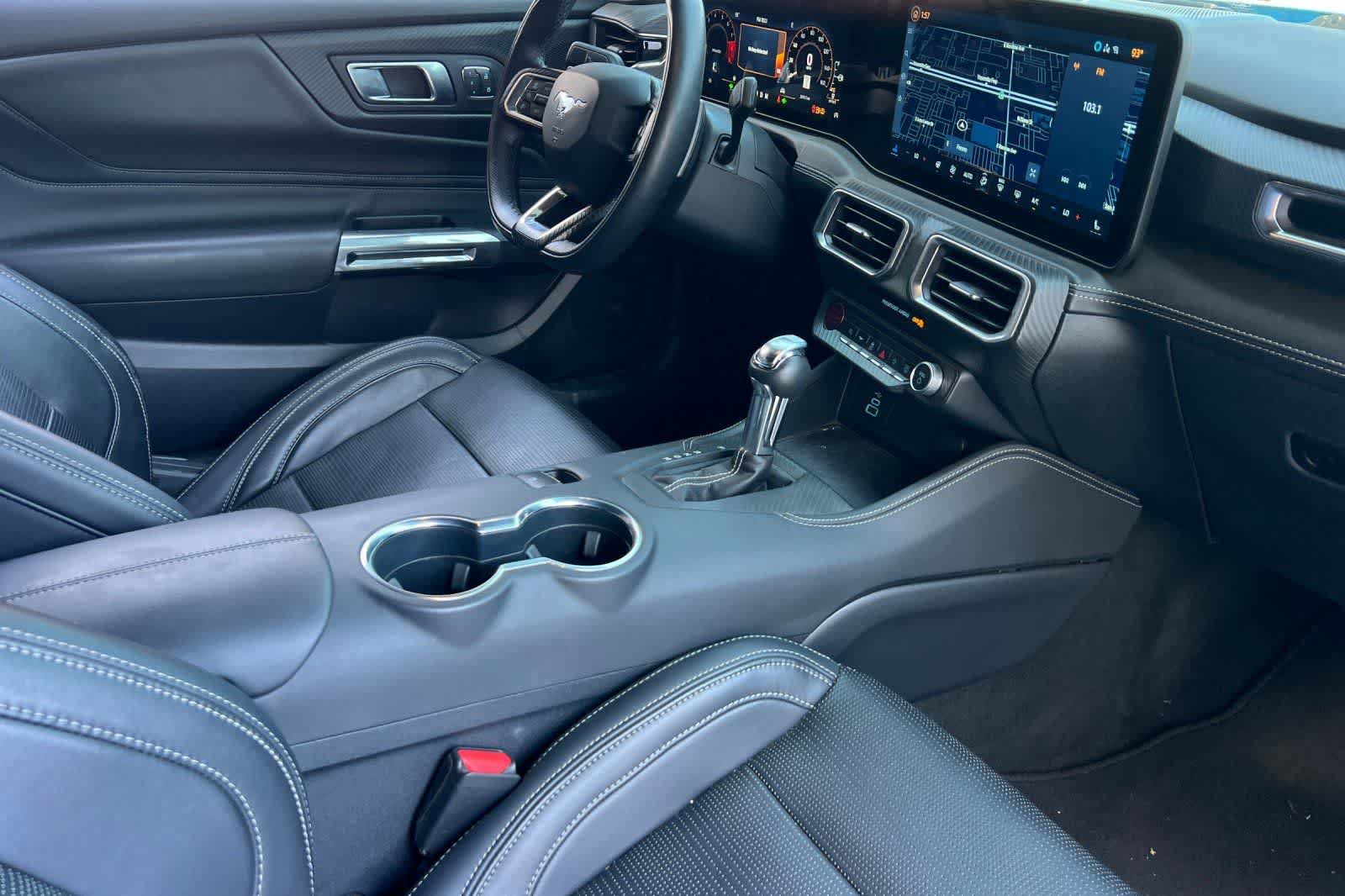 Used 2025 Ford Mustang GT Premium RWD image 17