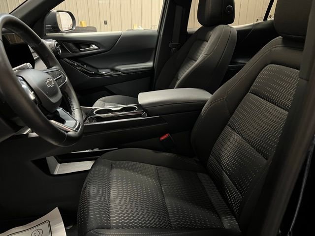 Used 2025 Chevrolet Equinox LT w/ Midnight Edition image 14