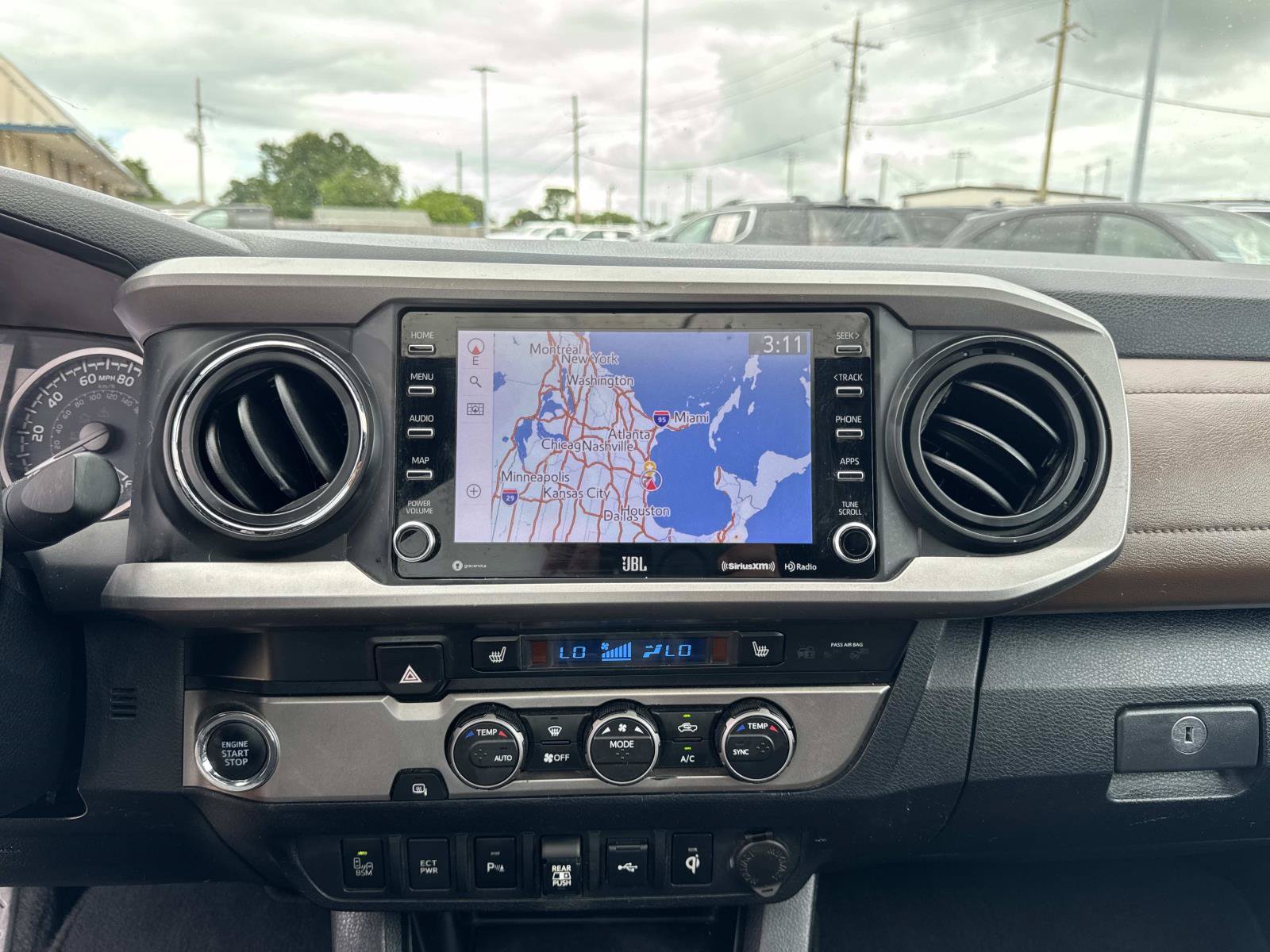 Used 2021 Toyota Tacoma Limited RWD image 25