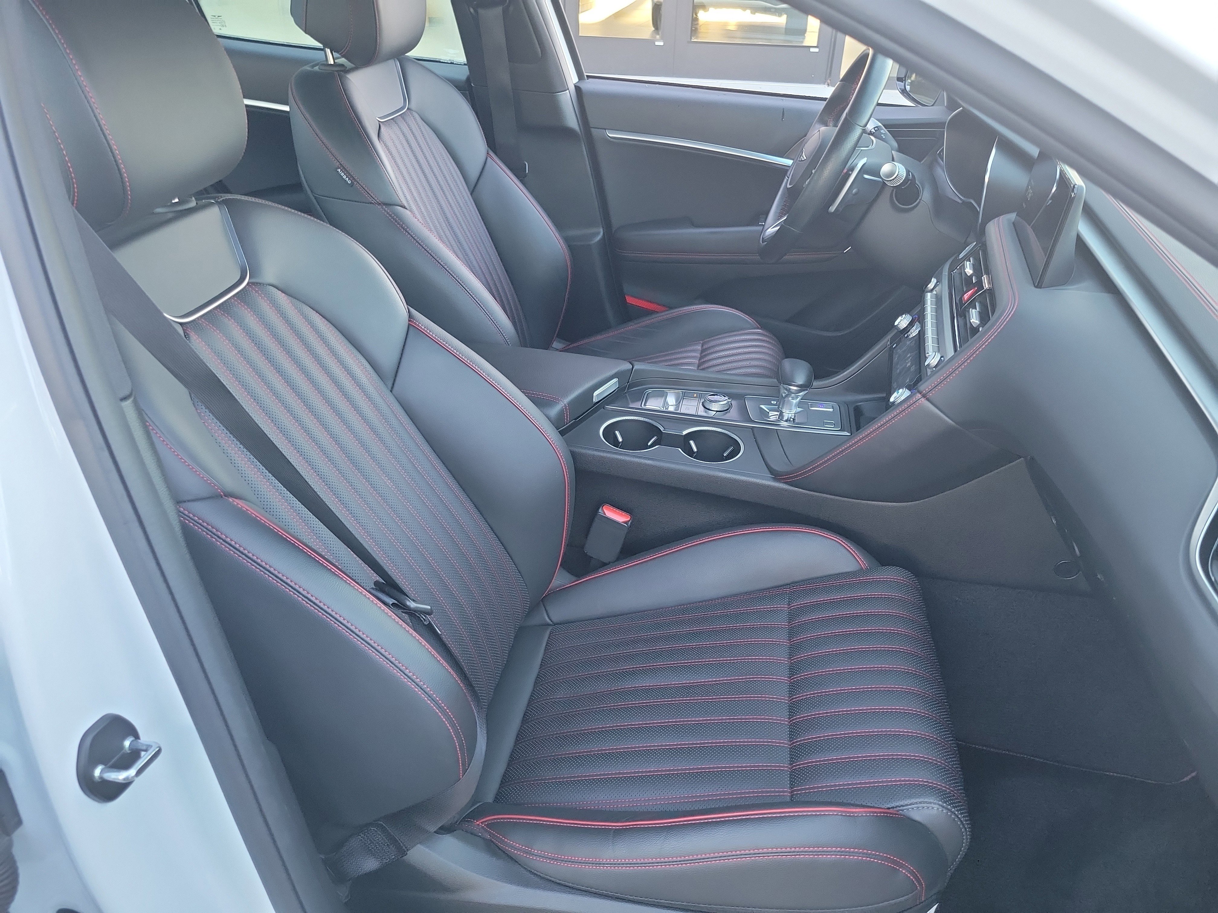 Certified 2025 Genesis G70 3.3T Advanced RWD image 21