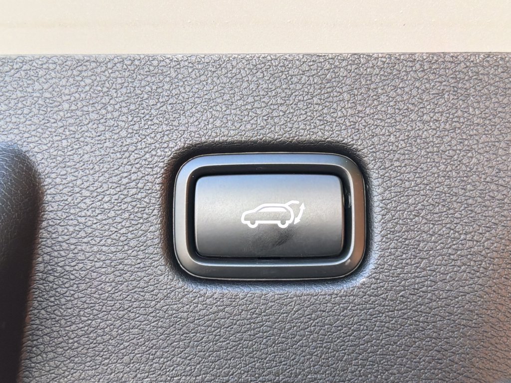Used 2026 Kia Sportage EX FWD image 33