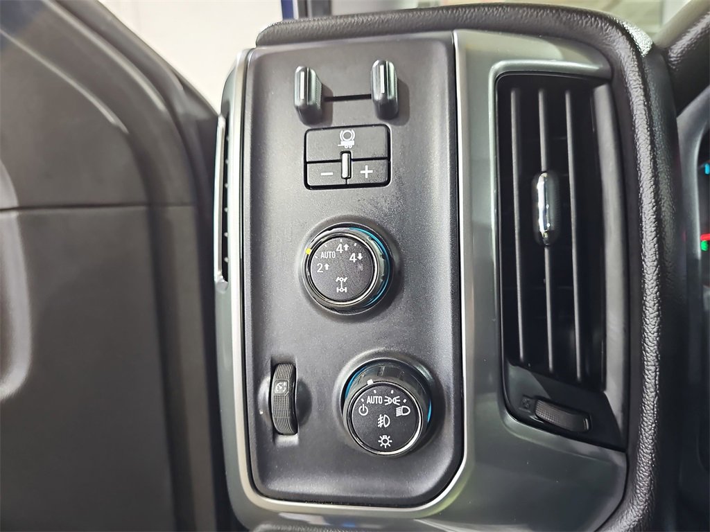 Used 2016 Chevrolet Silverado 1500 LT w/ All Star Edition image 31