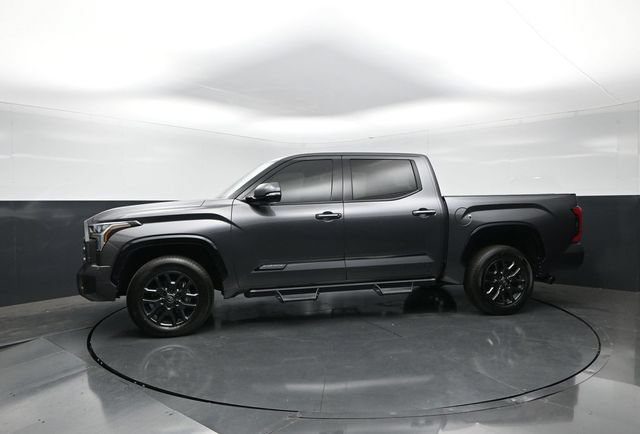 Used 2023 Toyota Tundra Platinum AWD/4WD image 3