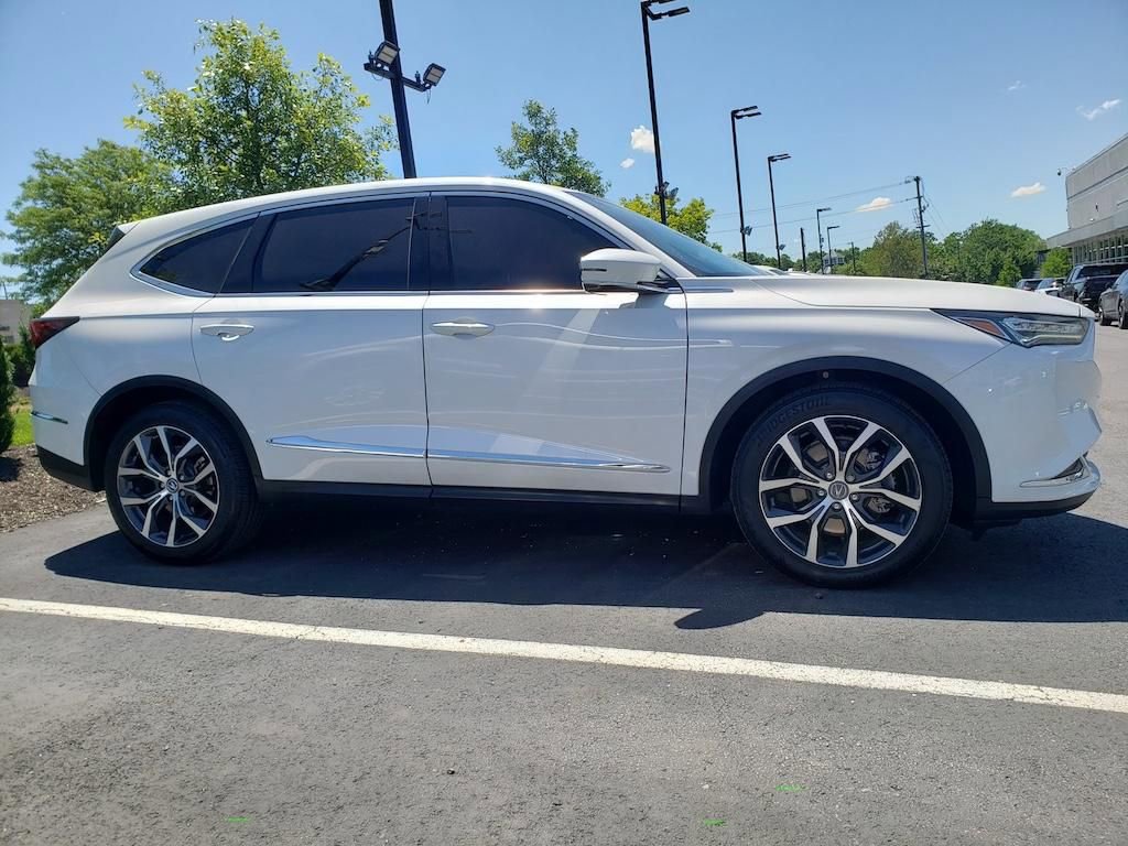 Used 2024 Acura MDX SH-AWD w/ Technology Package image 11