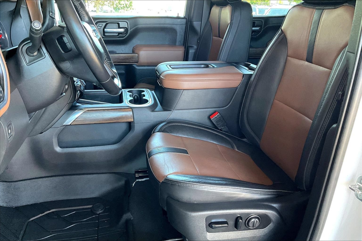 Used 2021 Chevrolet Silverado 1500 High Country AWD/4WD image 19