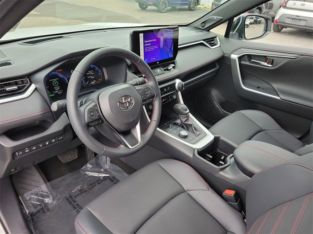 Used 2025 Toyota RAV4 XSE w/ Premium Package image 23