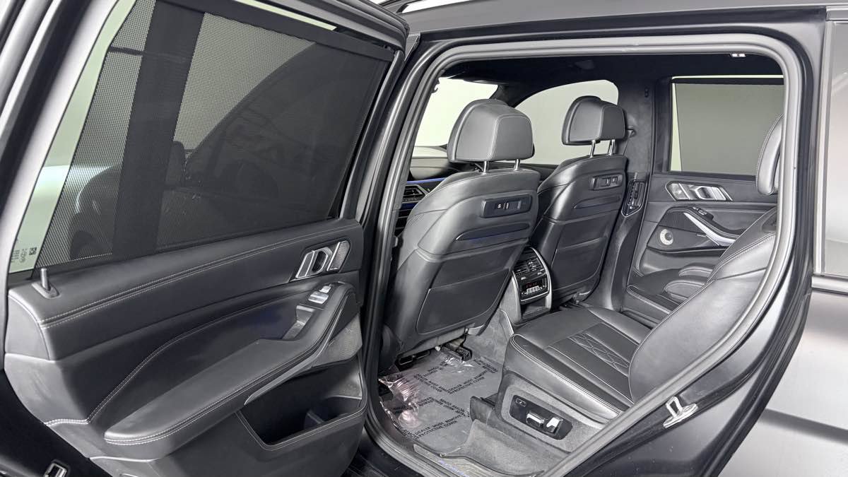 Used 2021 BMW ALPINA XB7 AWD/4WD image 31