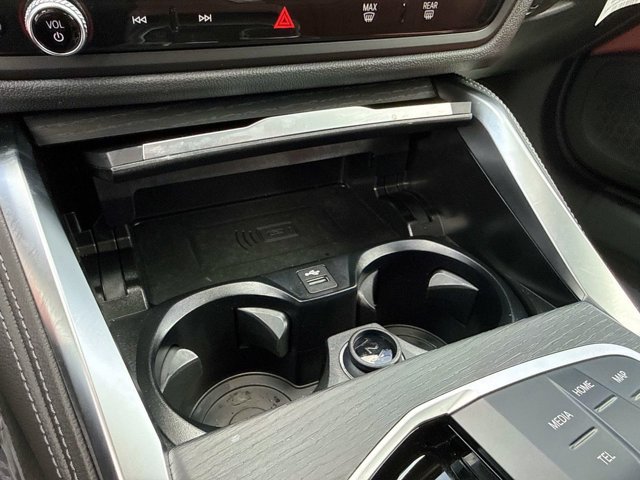 Used 2026 BMW i4 eDrive40 w/ M Sport Package RWD image 29