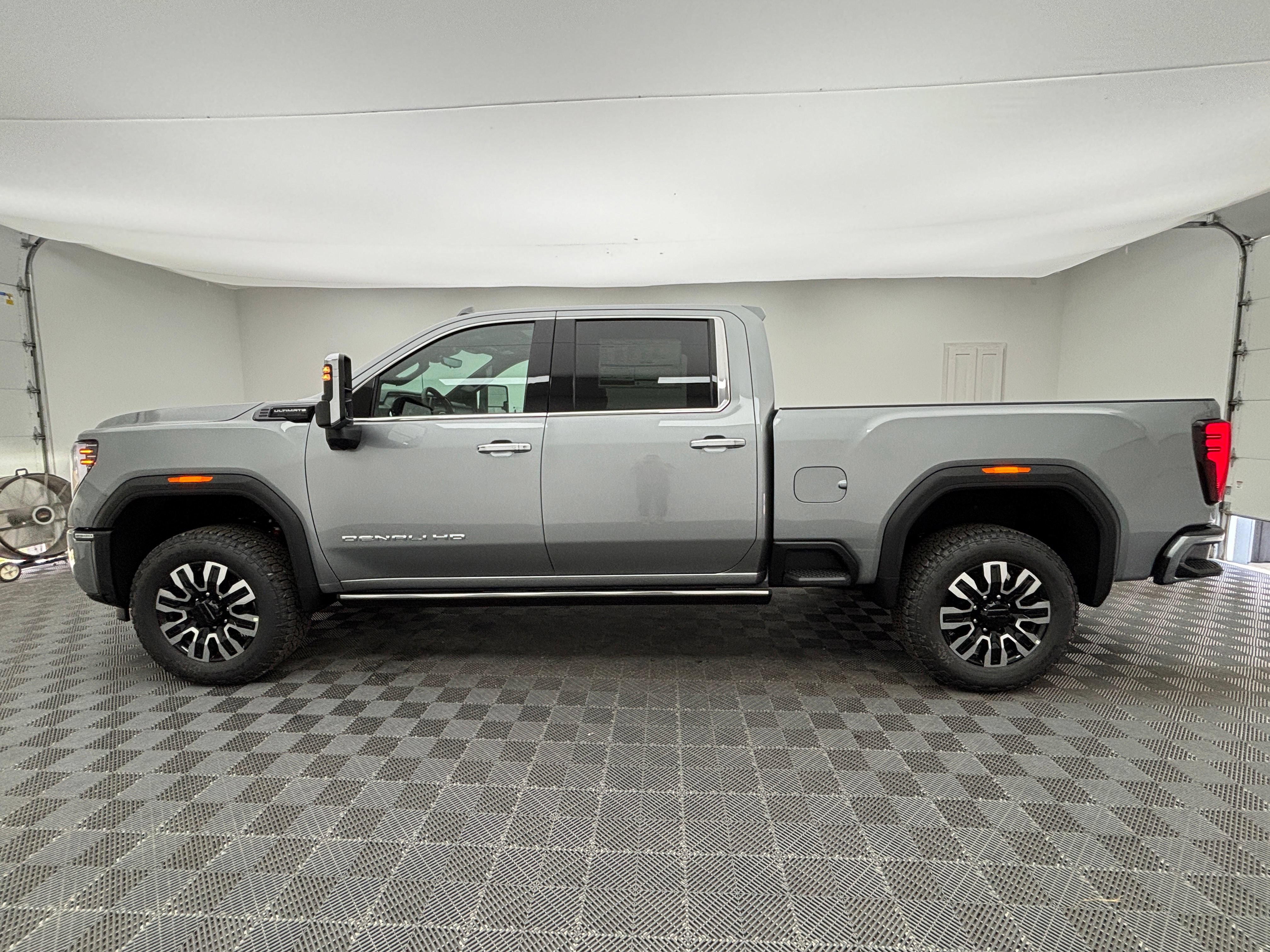 New 2026 GMC Sierra 2500 Denali Ultimate AWD/4WD image 16