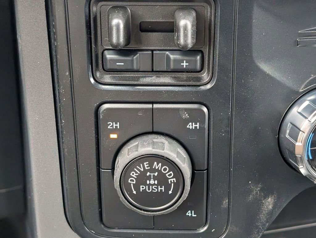 New 2026 Ford F150 XLT w/ Equipment Group 302A MID image 39