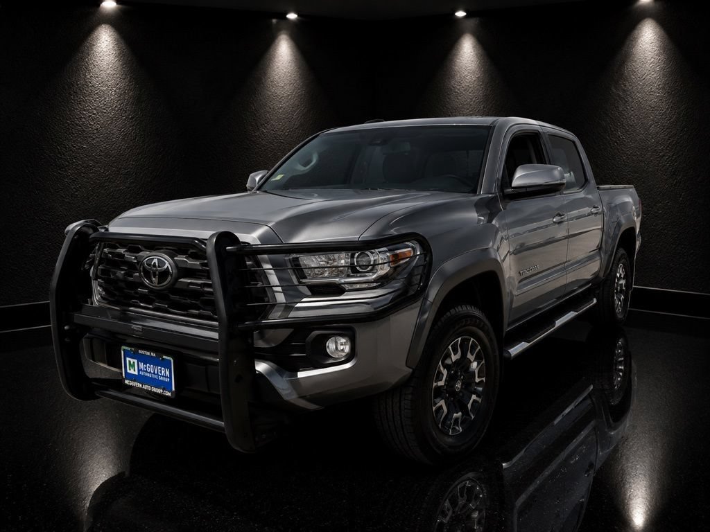 Used 2020 Toyota Tacoma TRD Off-Road w/ Technology Package AWD/4WD image 1
