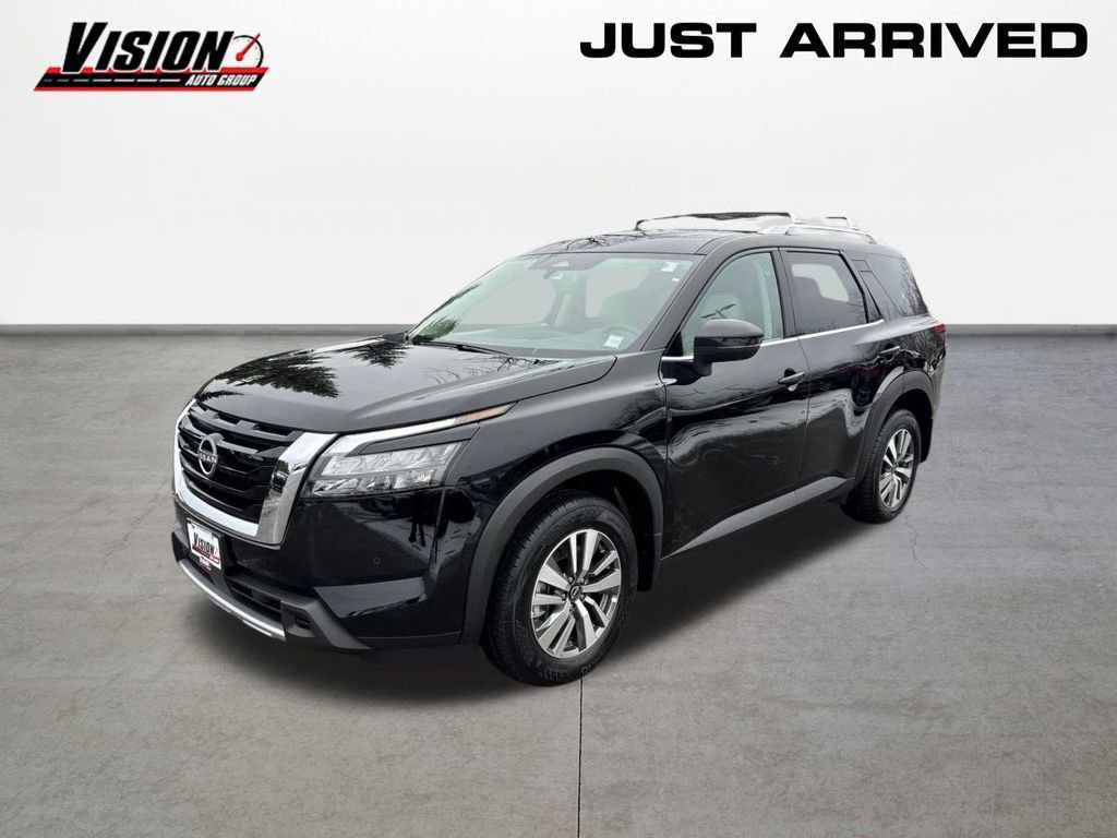 New 2025 Nissan Pathfinder SL