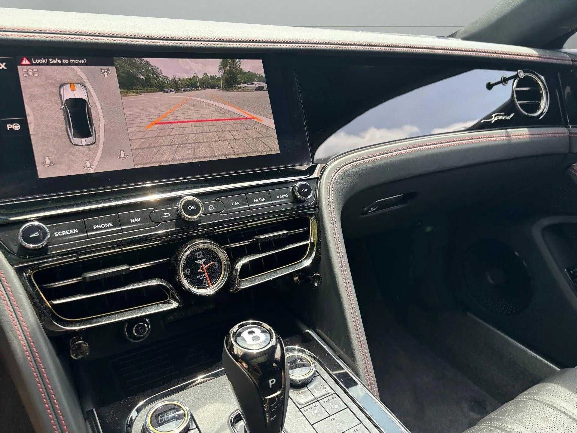 New 2025 Bentley Flying Spur Plug-In Hybrid image 38