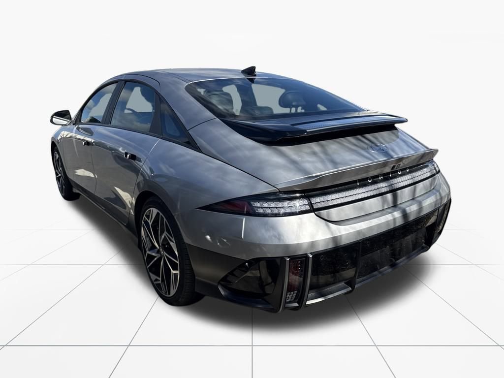 Used 2023 Hyundai Ioniq 6 SEL w/ Cargo Package image 5