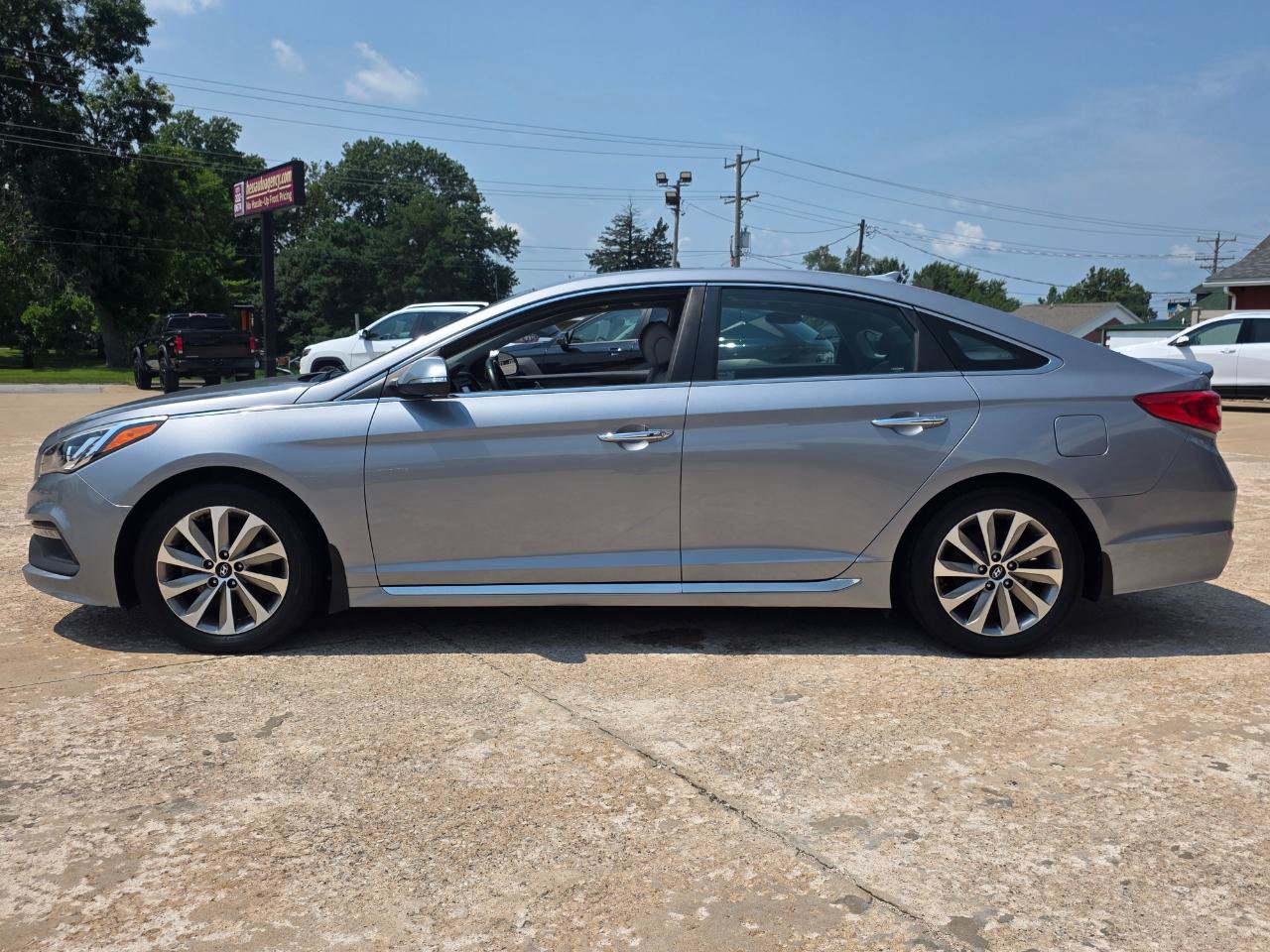 Used 2016 Hyundai Sonata Sport w/ Option Group 03 FWD image 7