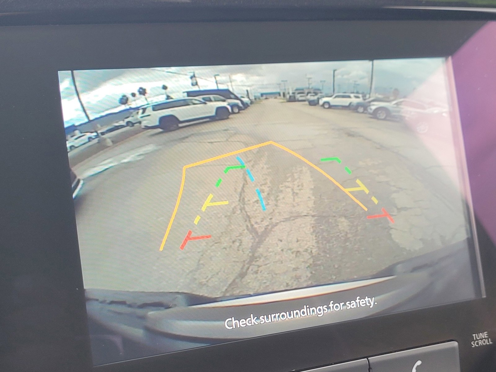 Used 2023 Nissan Frontier SV image 18