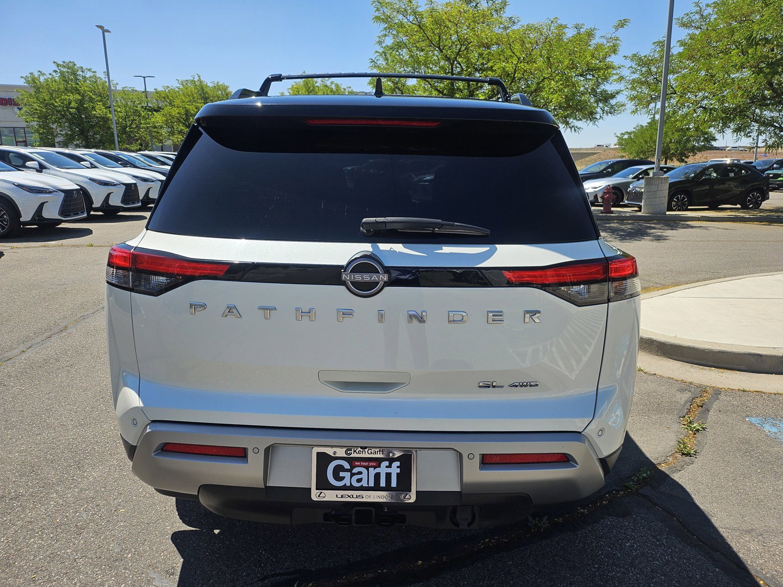 Used 2022 Nissan Pathfinder SL w/ SL Premium Package AWD/4WD image 7