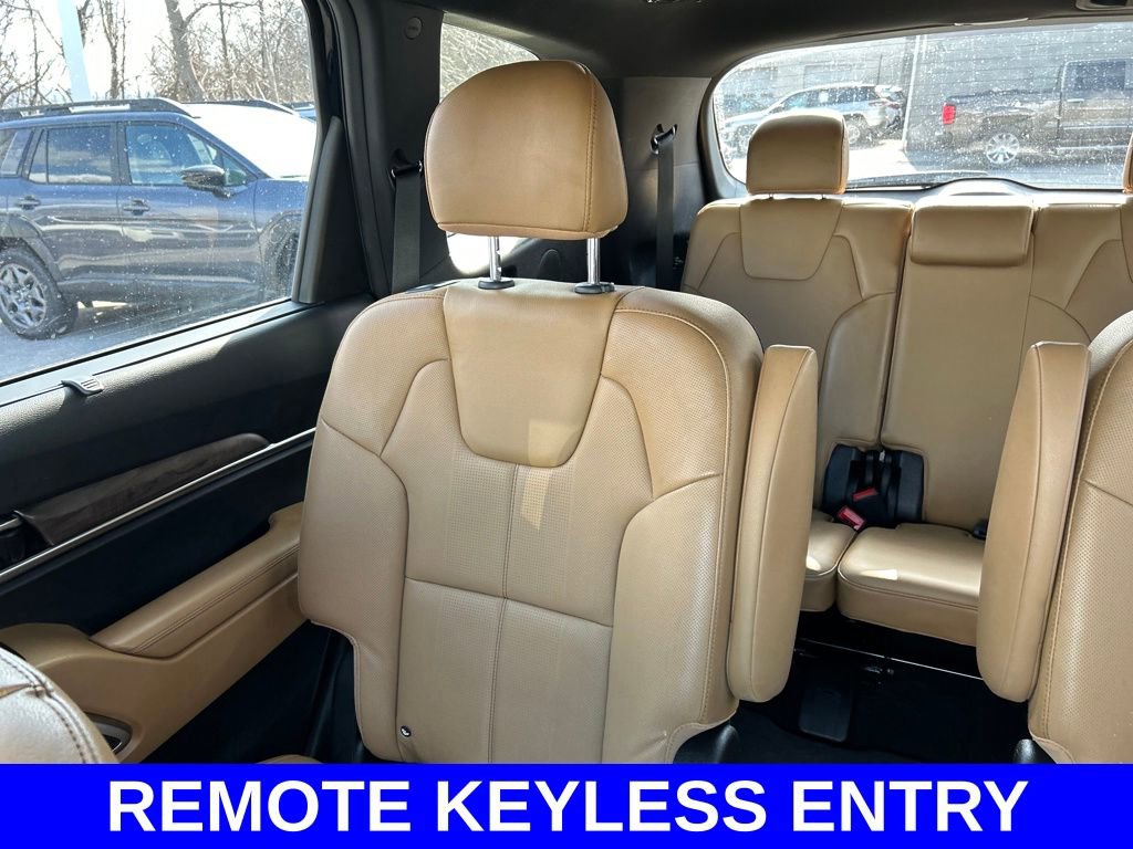 Used 2021 Kia Telluride SX w/ Towing Package image 12