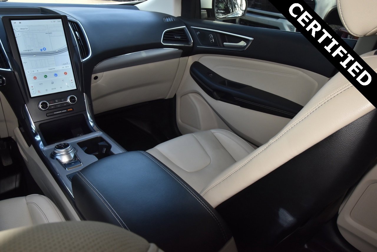 Certified 2021 Ford Edge Titanium w/ Equipment Group 301A image 17