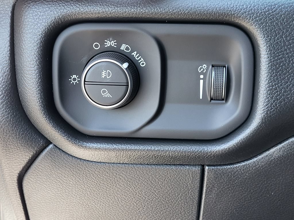 New 2026 RAM 2500 Tradesman AWD/4WD image 22