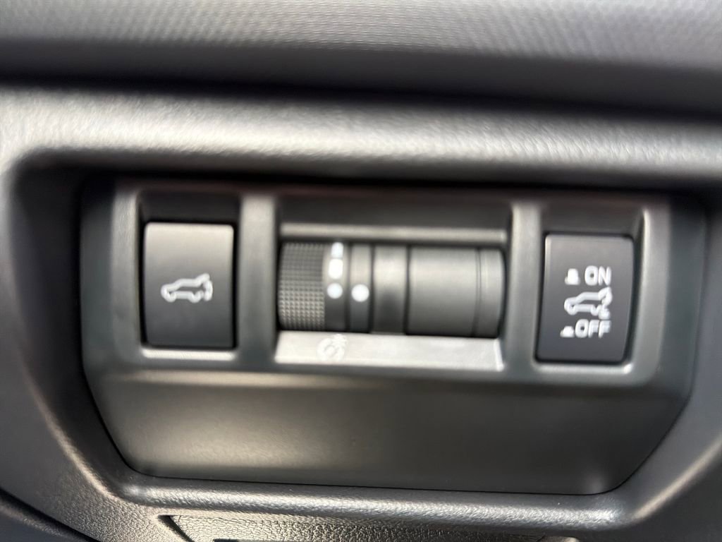 Certified 2025 Subaru Forester Premium AWD/4WD image 46