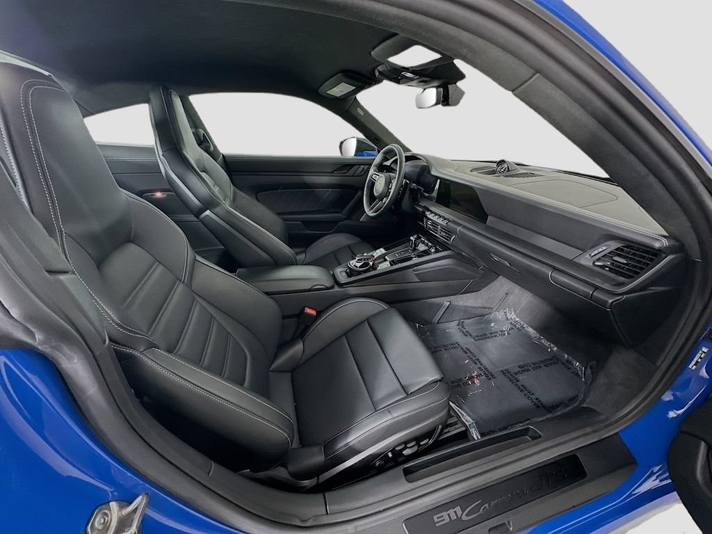 Certified 2025 Porsche 911 Carrera 4 GTS AWD/4WD image 26