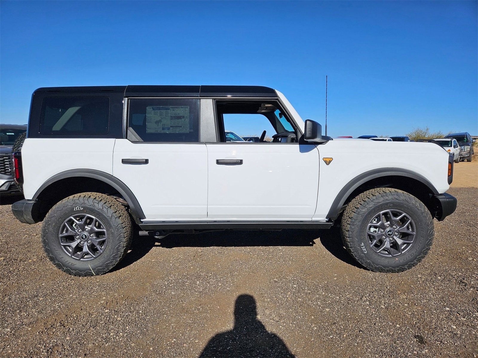 New 2025 Ford Bronco Badlands image 4