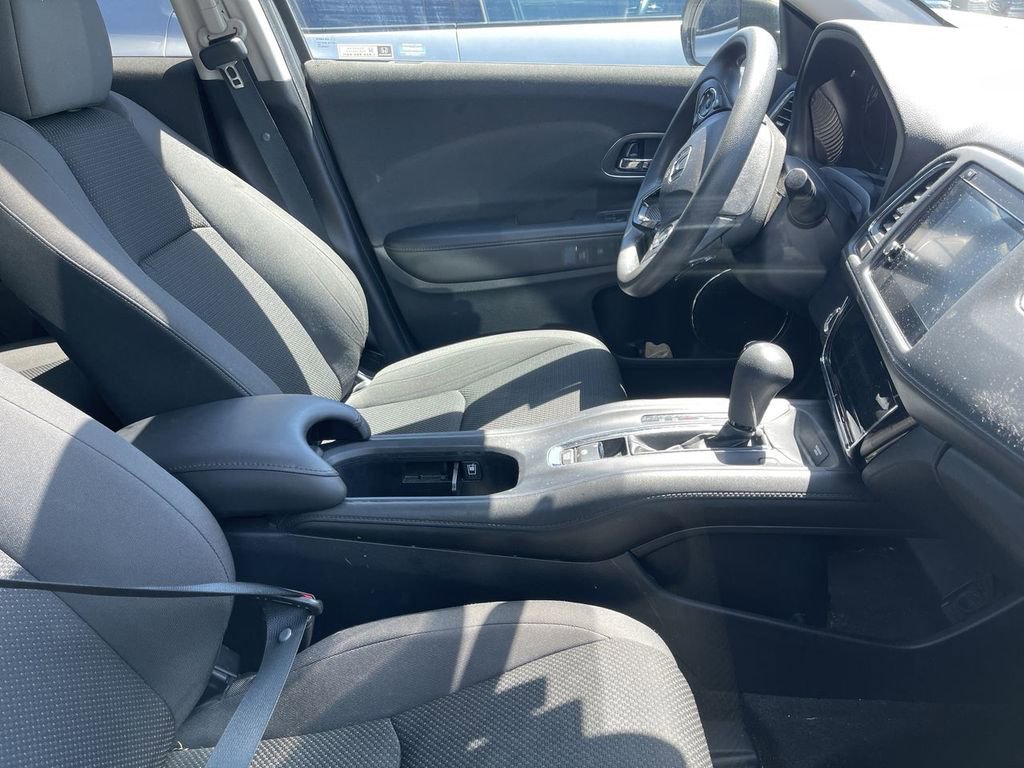 Used 2021 Honda HR-V EX image 12