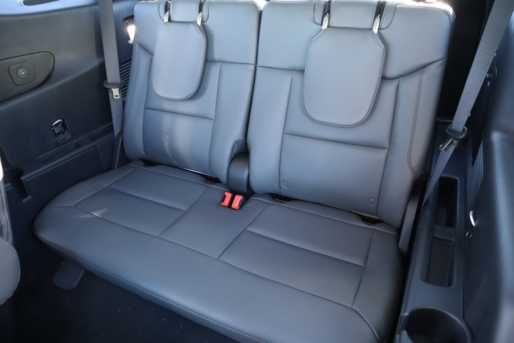 New 2026 Ford Explorer Active w/ Active Comfort Package image 14